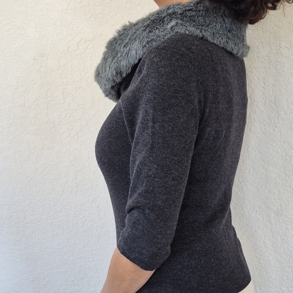 Vtg. Kathy Ireland Wool Blend Faux Shawl collar  Sweater - Picture 13 of 16